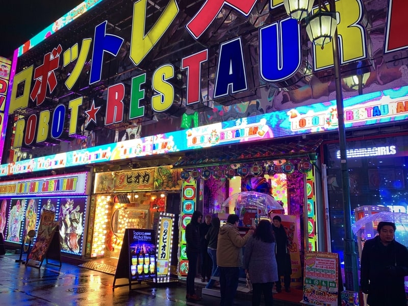 Experiencing the futuristic performances at the Robot Restaurant in Tokyo makes our Japan Language study tours for teenagers unforgettable.
